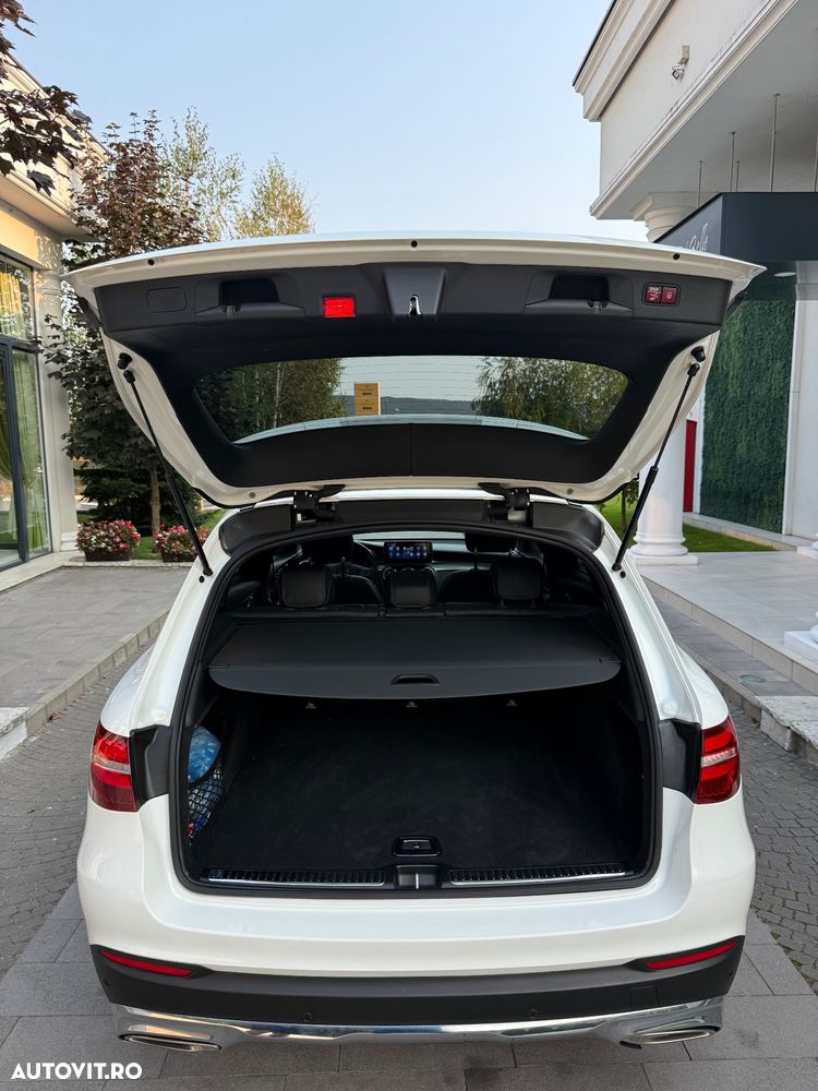 Mercedes-Benz GLC - 12