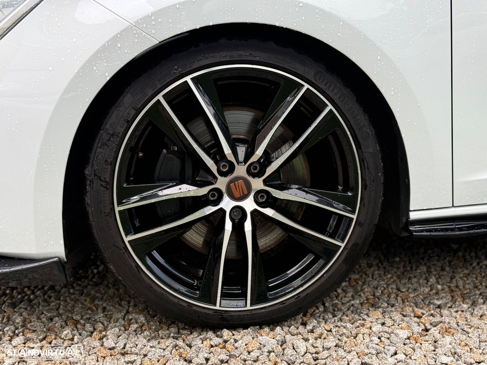 SEAT Leon 2.0 TSI OPF DSG Cupra Edition Carbon - 8