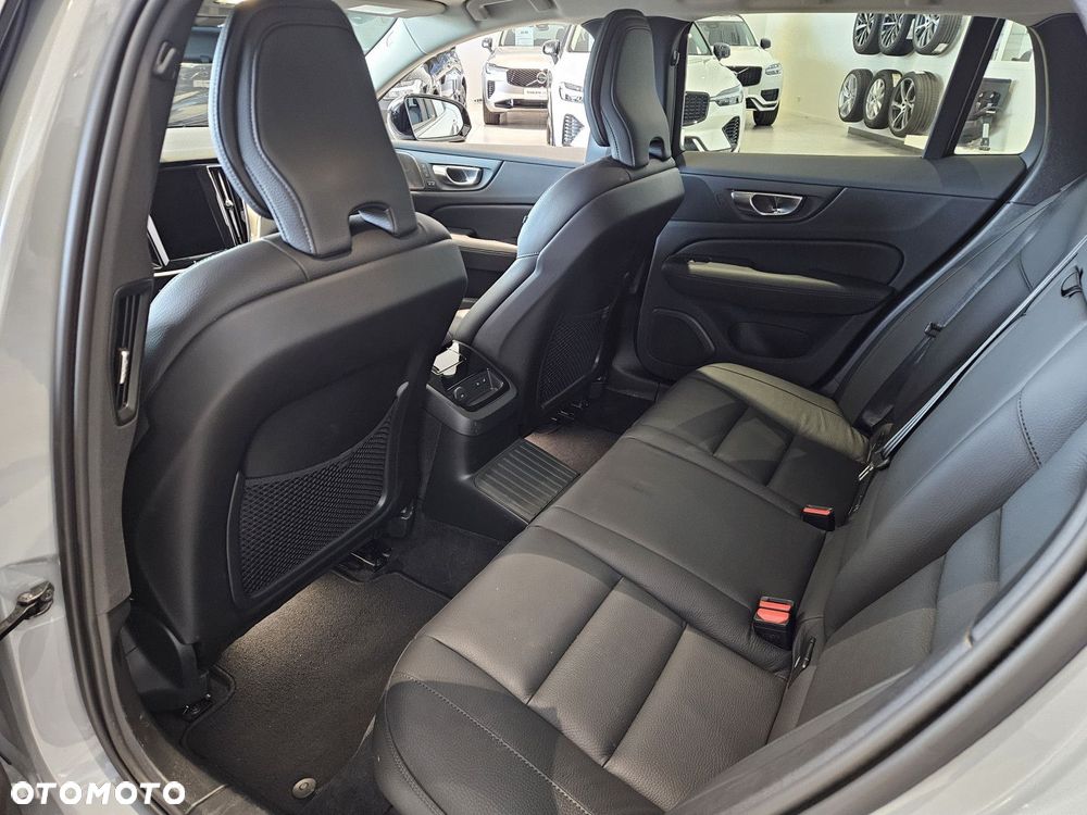 Volvo V60 - 14