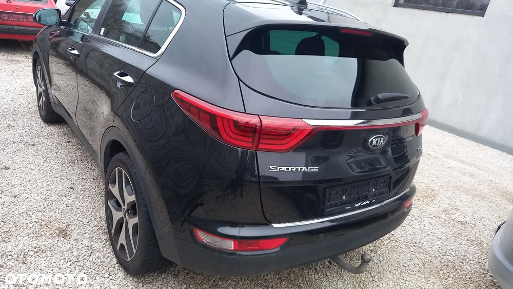 Kia Sportage 2.0 CRDI 4WD Automatik Spirit - 7