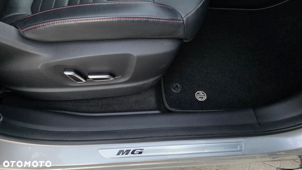 MG HS PHEV Luxury - 9