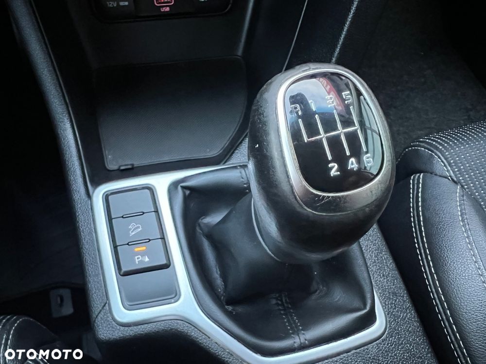 Kia Sportage 1.6 GDI 2WD Black Edition - 29