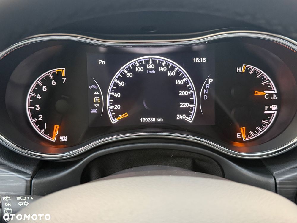 Jeep Grand Cherokee - 20