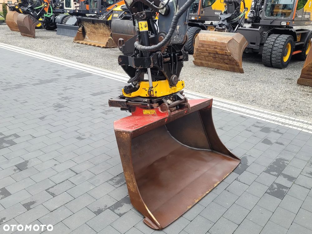 Schaeff Terex TW110 / ROTOTILT ze szczypcami / przebieg 3700h / bogate wyposażenie / - 18