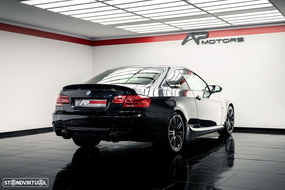 BMW 320 d Coupe Edição M - 9
