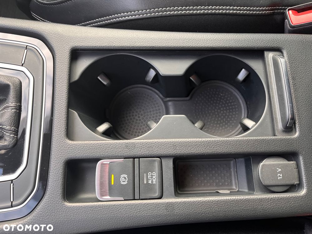 Volkswagen Passat 2.0 TDI BMT SCR 4Mot Highline DSG7 - 12