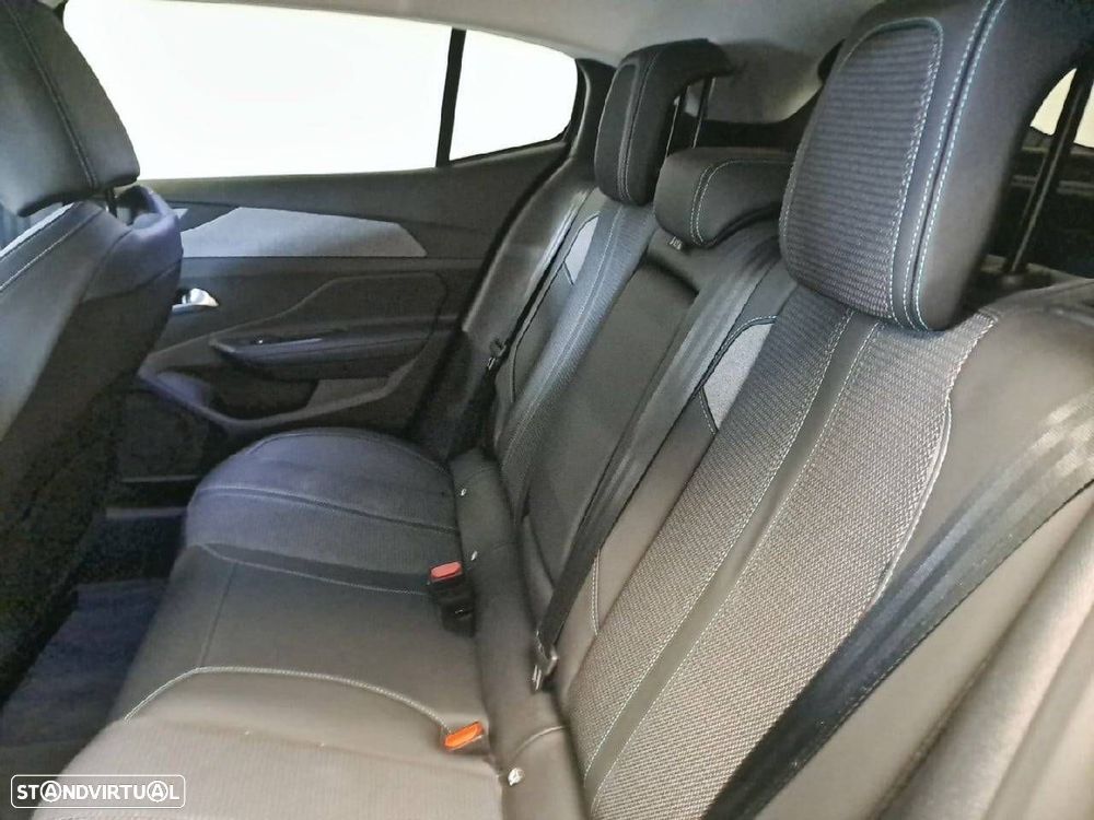 Peugeot 408 1.2 Hybrid Allure e-DCS6 - 9
