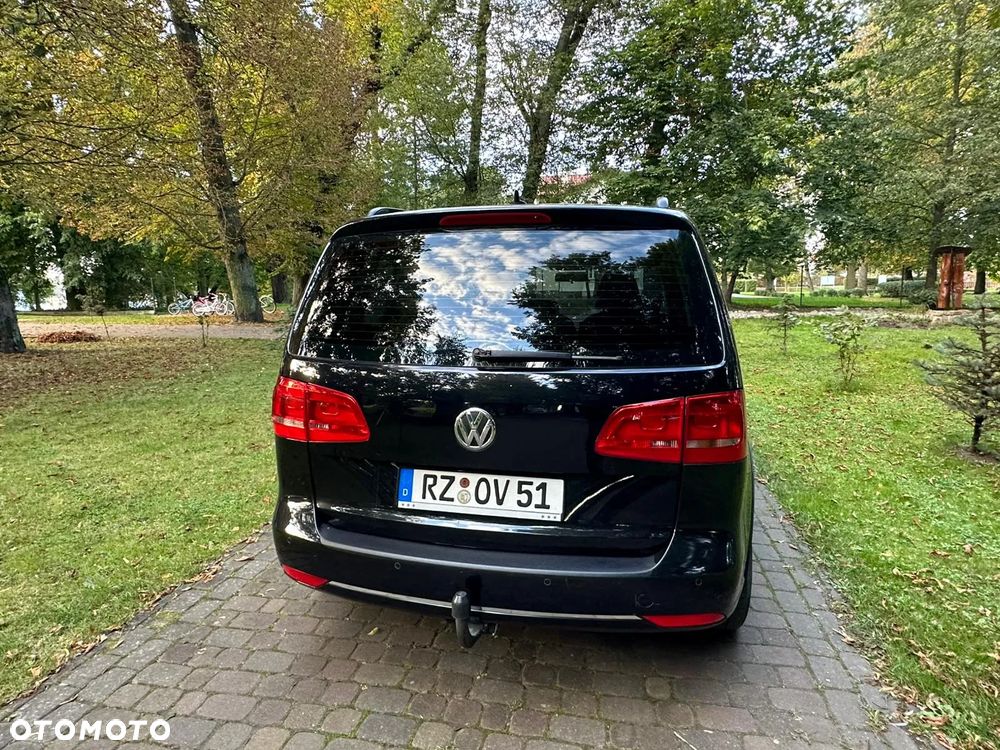 Volkswagen Touran 1.2 TSI STYLE - 32
