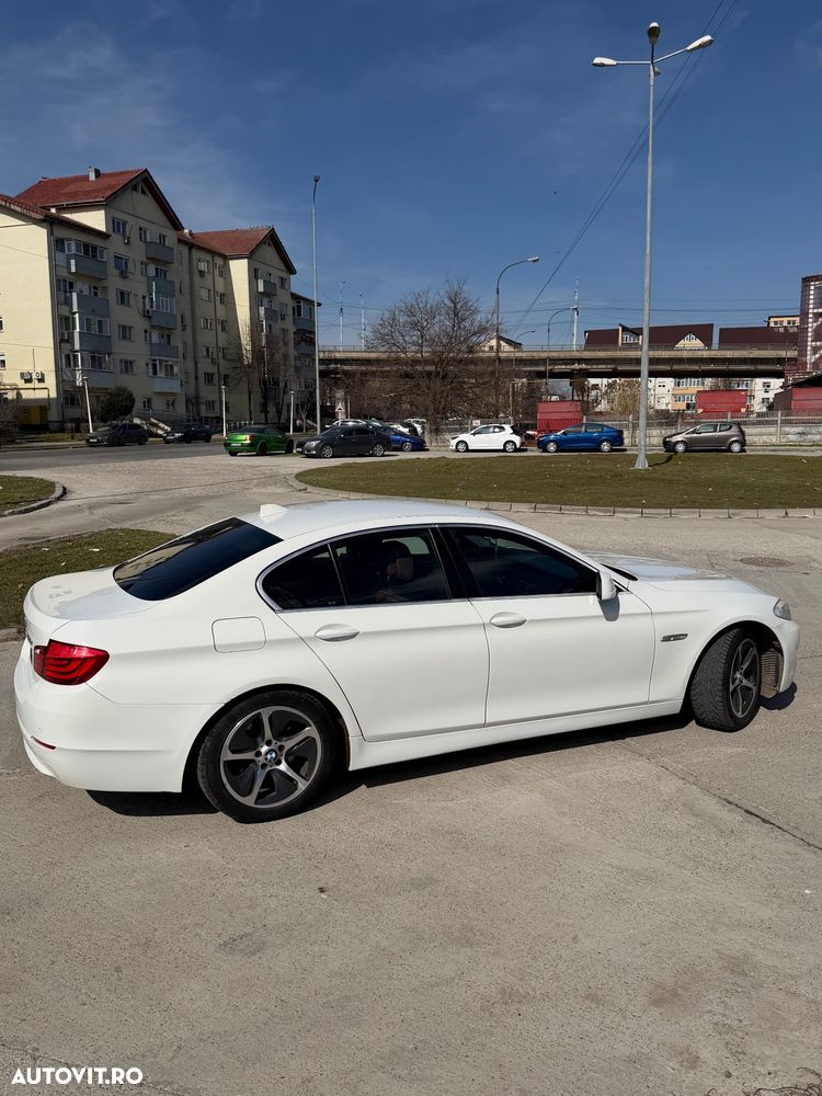 BMW Seria 5 520d - 2