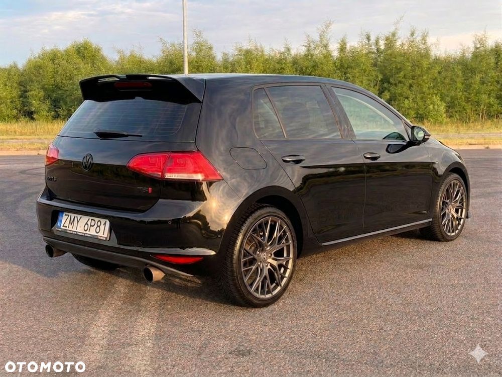 Volkswagen Golf 1.2 TSI Comfortline - 2