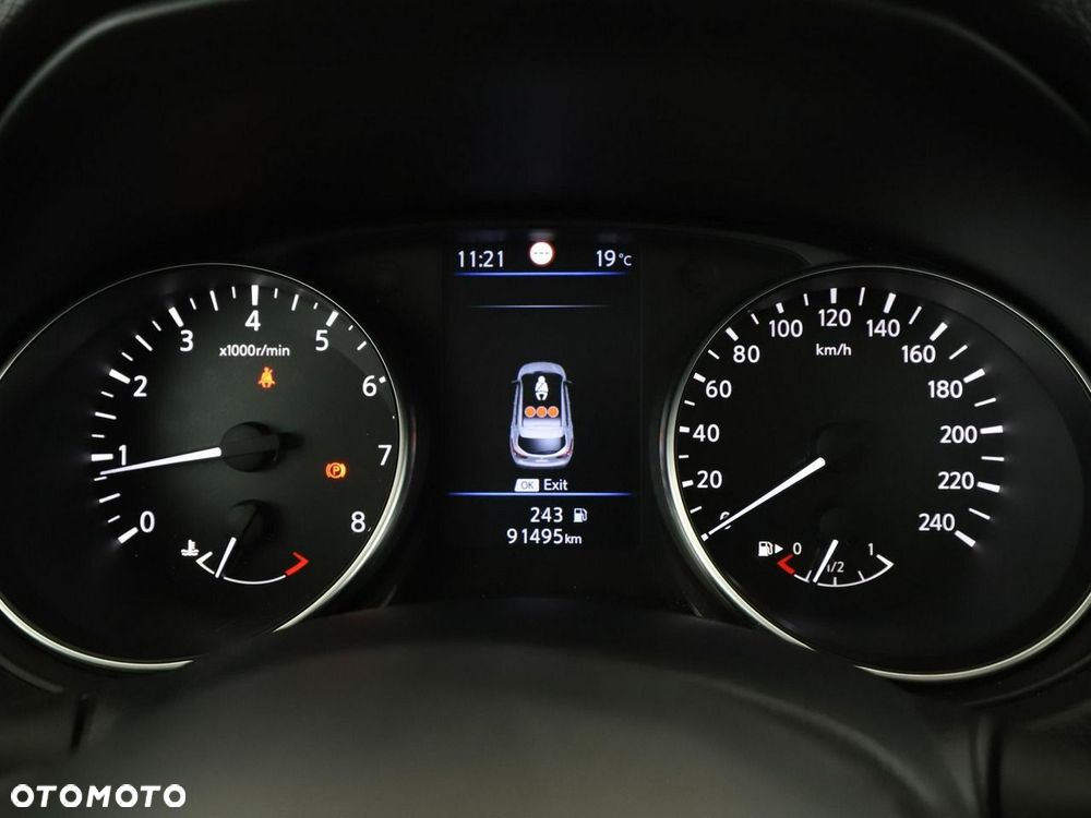 Nissan Qashqai 1.3 DIG-T N-Connecta EU6d - 23