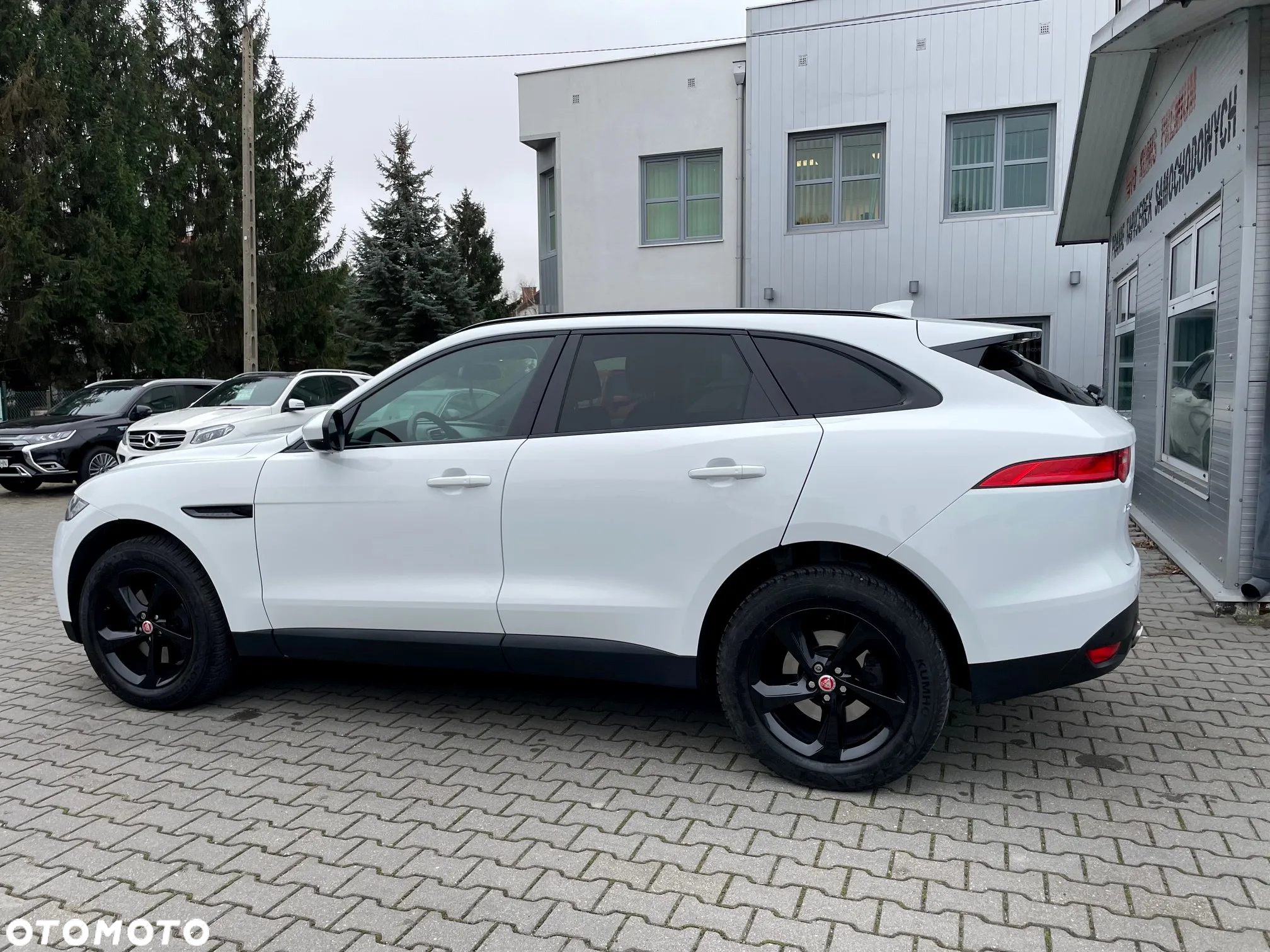 Jaguar F-Pace 35t AWD Prestige - 12