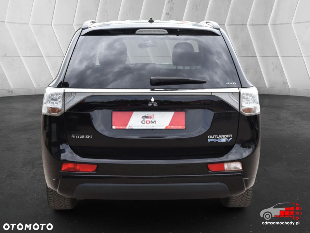 Mitsubishi Outlander - 9