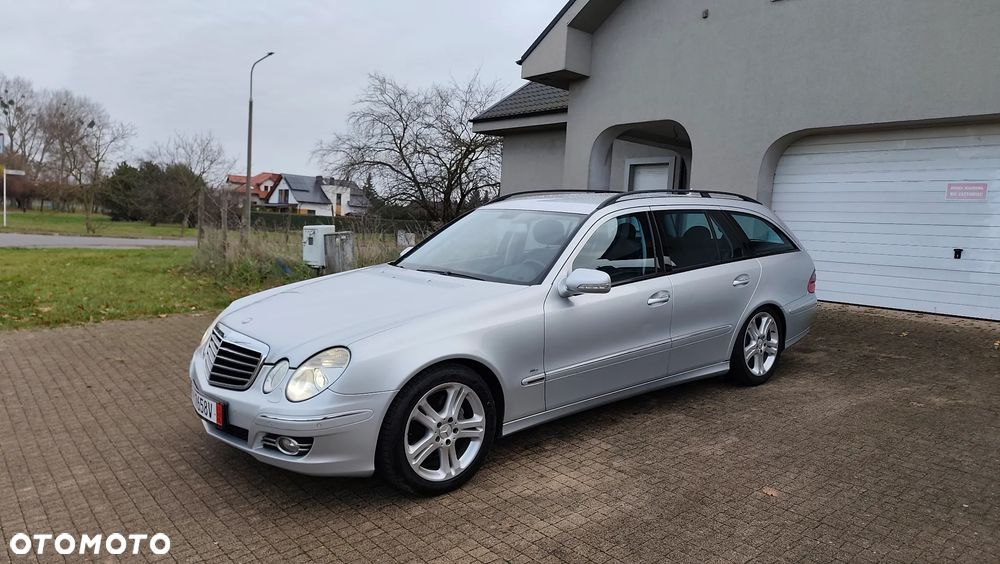 Mercedes-Benz Klasa E 300 BlueTEC 7G-TRONIC Avantgarde - 29