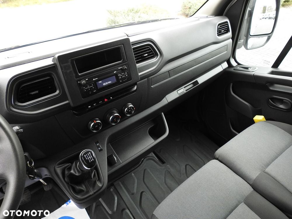 Renault MASTER  PLANDEKA 10 PALET WEBASTO TEMPOMAT LEDY PNEUMATYKA KLIMATYZACJA  165KM - 32