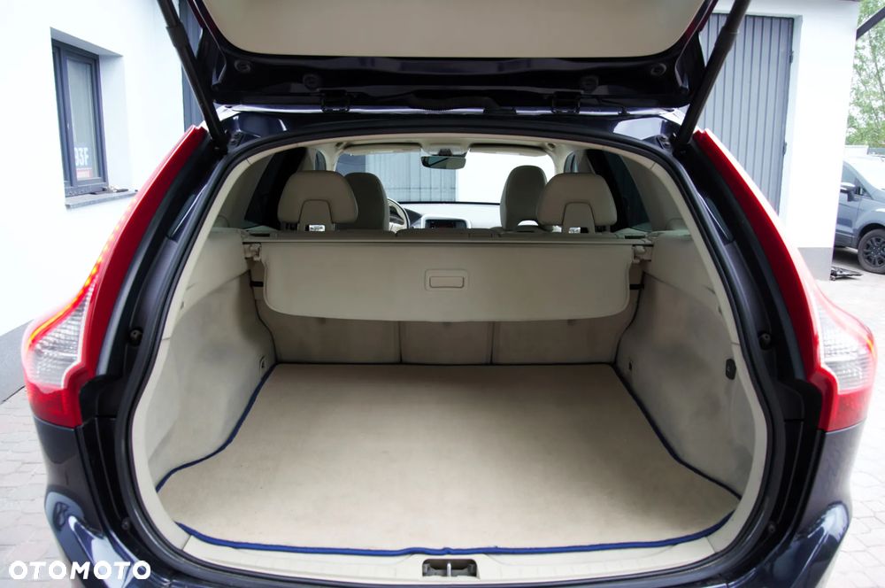 Volvo XC 60 B4 B Inscription - 8