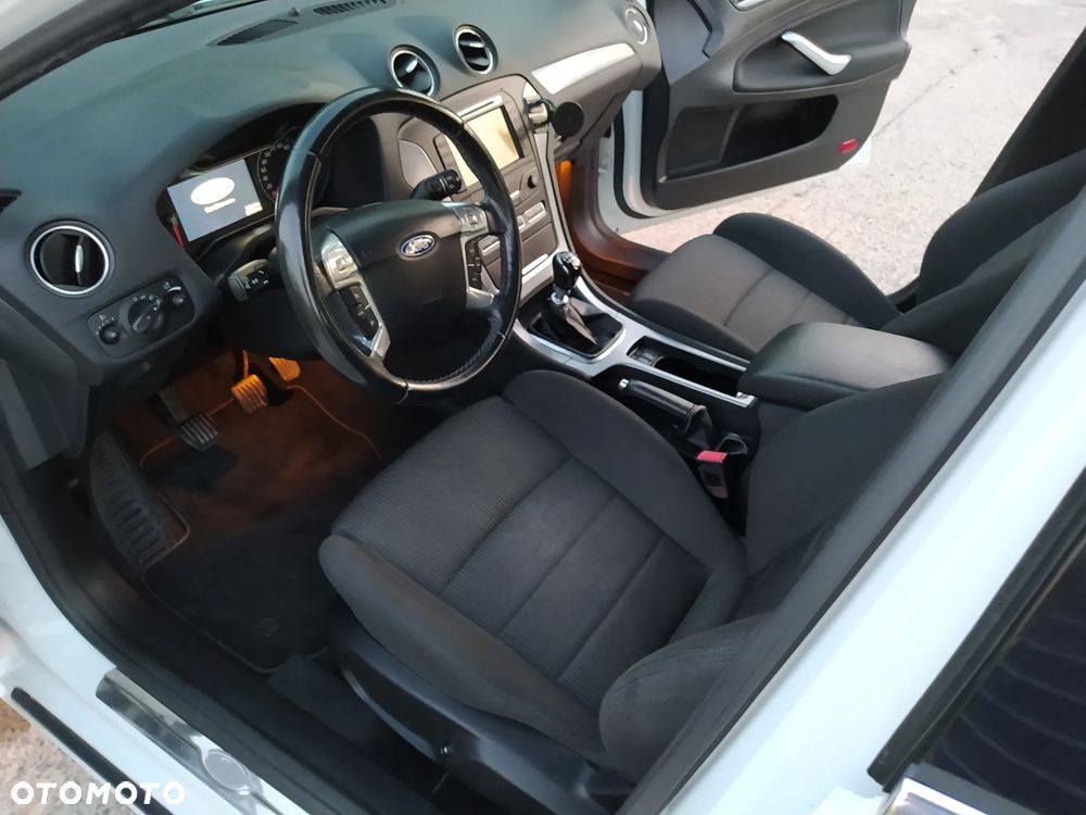Ford Mondeo 2.0 TDCi Viva Titanium - 15