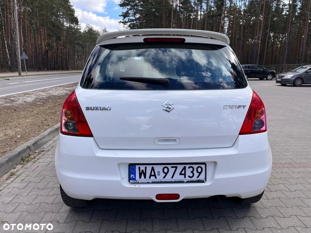 Suzuki Swift 1.3 Classic - 6