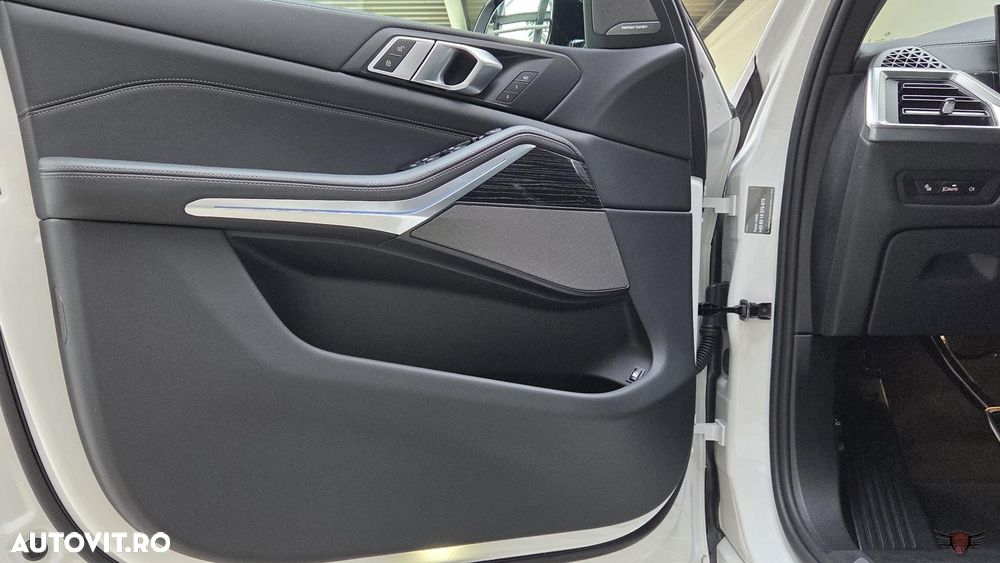 BMW X5 xDrive50e - 26