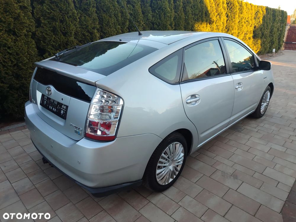 Toyota Prius - 2