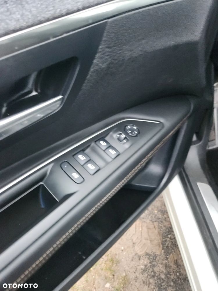 Peugeot 3008 1.6 THP Active S&S EAT6 - 13
