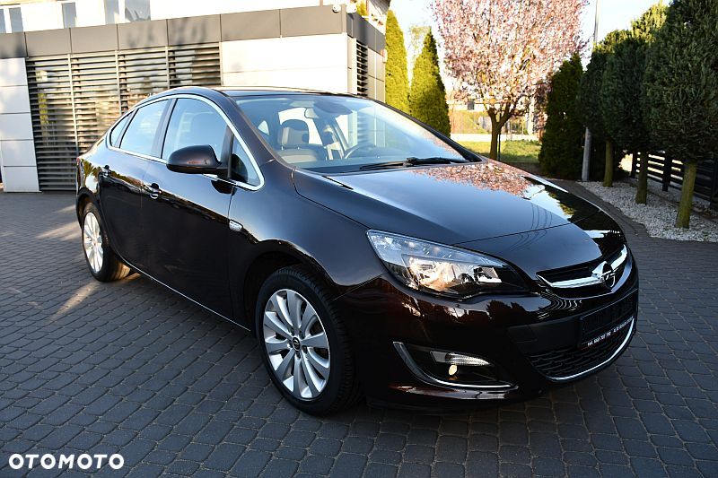 Opel Astra 1.4 Turbo Edition - 39