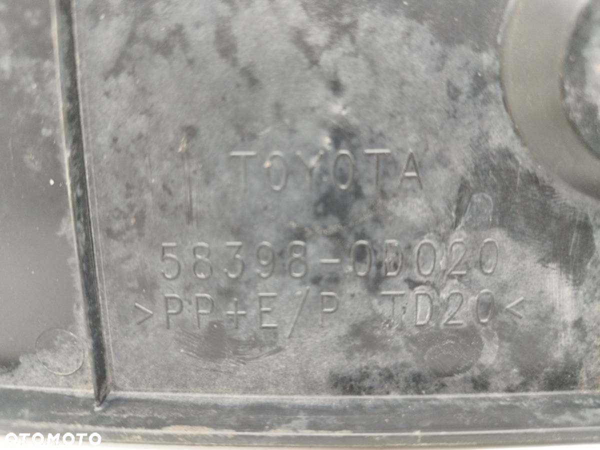 OSŁONA PŁYTA POD ZDERZAK TYŁ TOYOTA YARIS III P15 2014 58398-0D020 - 2