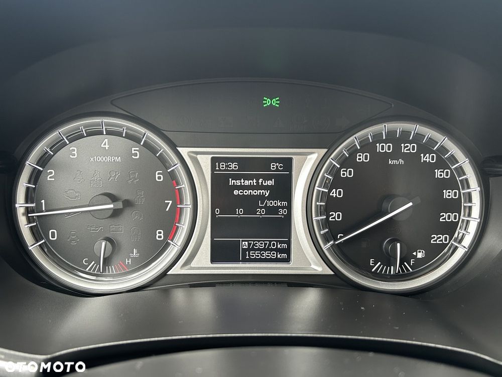 Suzuki Vitara 1.6 Premium 2WD - 8