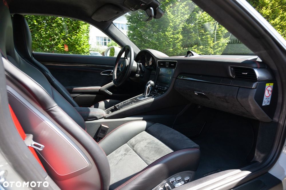 Porsche 911 - 19