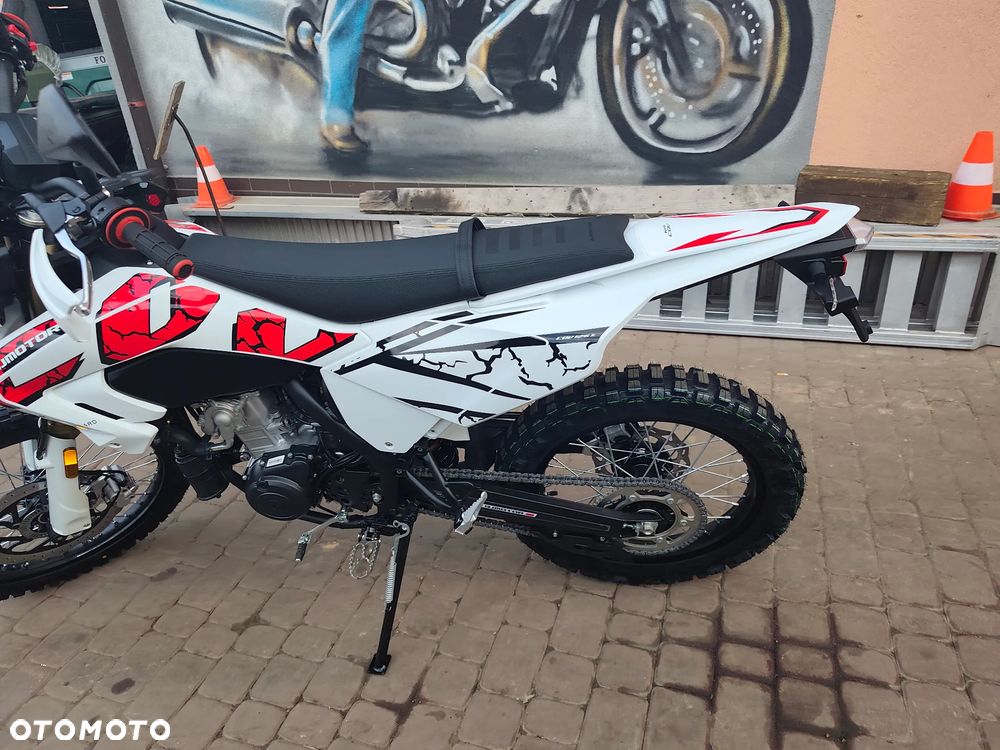 QJMOTOR COV 125X - 12