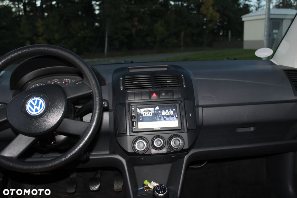Volkswagen Polo - 23