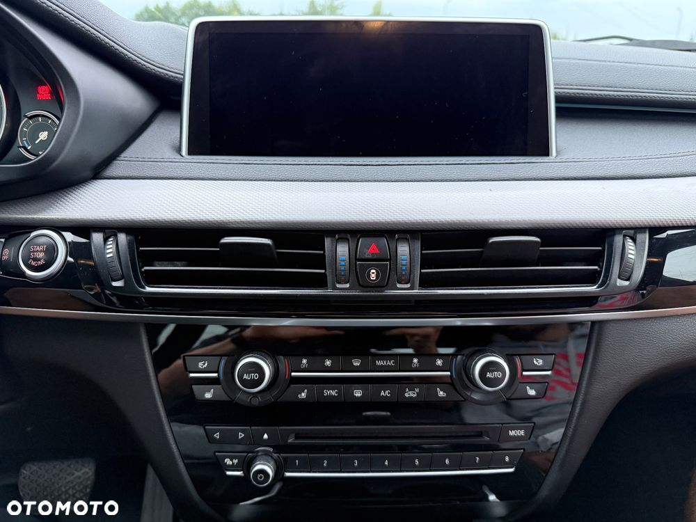 BMW X6 xDrive40d - 10
