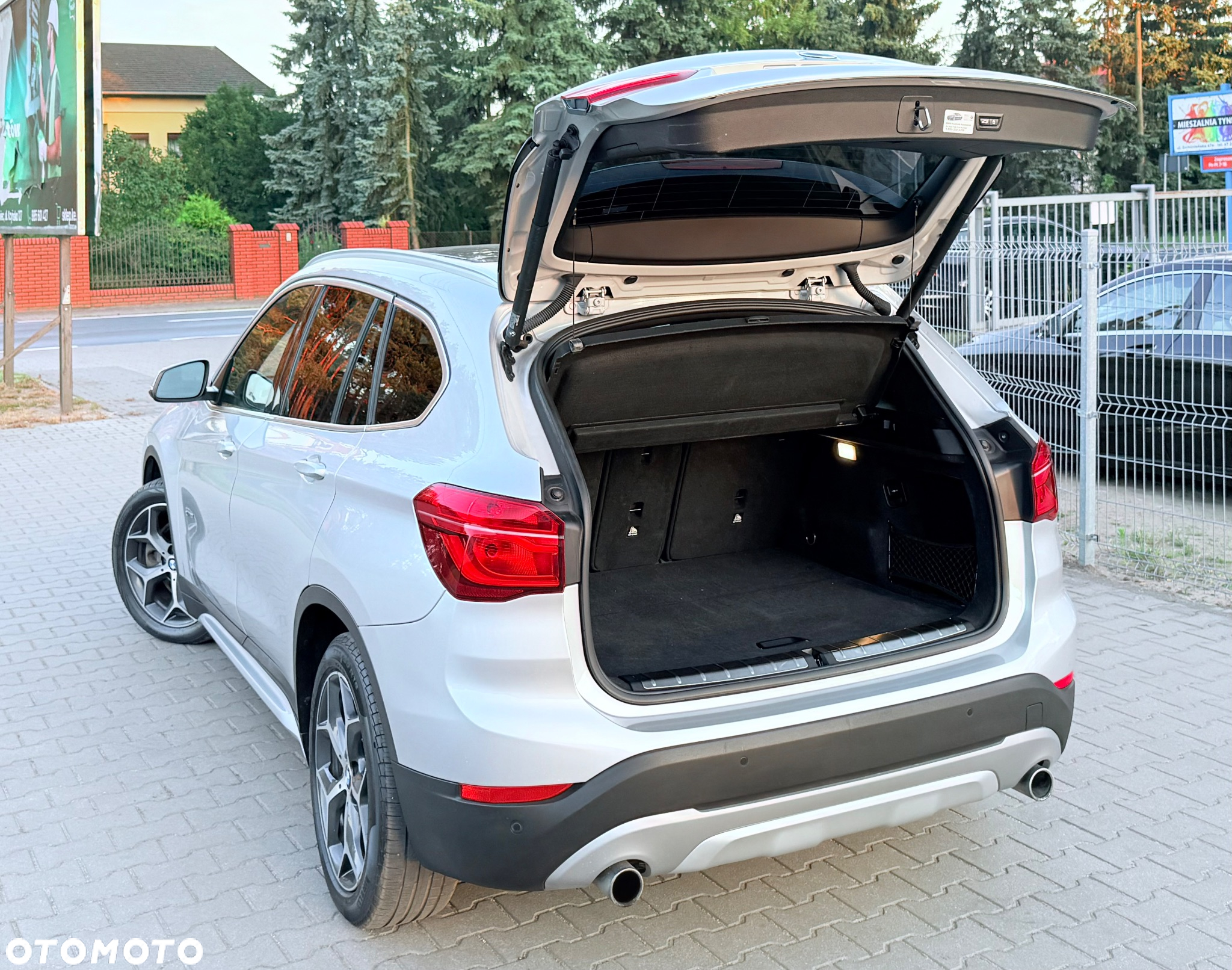 BMW X1 xDrive25i GPF Sport Line sport - 23