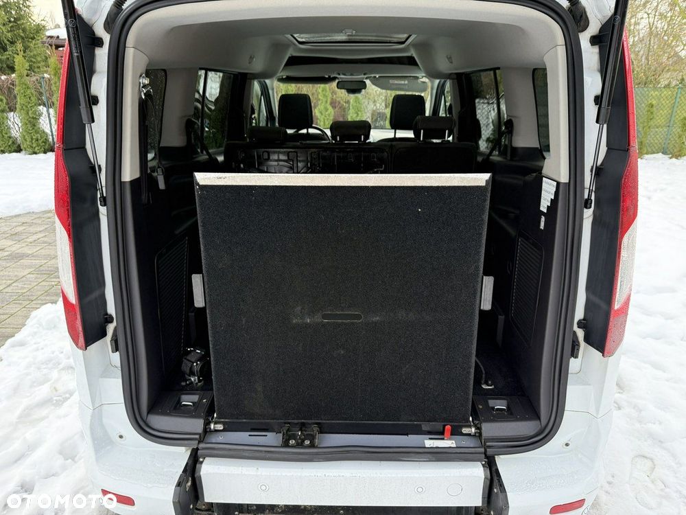 Ford Tourneo Connect Grand - 10