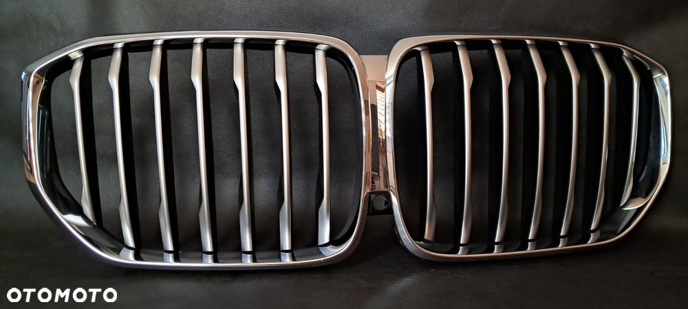 Atrapa Grill Oryginalny BMW X5 G05 z wejściem pod kamerką - 3