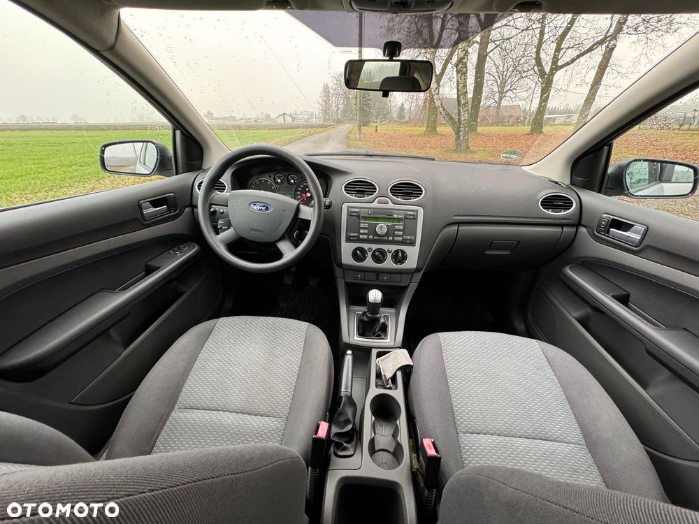 Ford Focus 1.6 16V Trend - 25