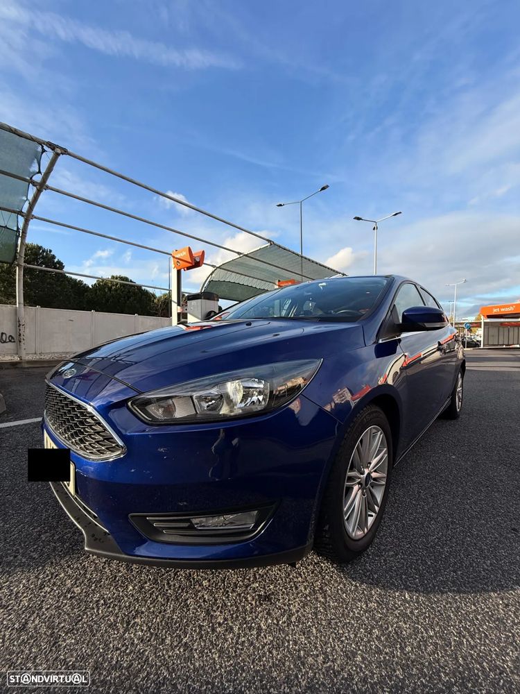 Ford Focus 1.0 EcoBoost 99g S&S Titanium - 10
