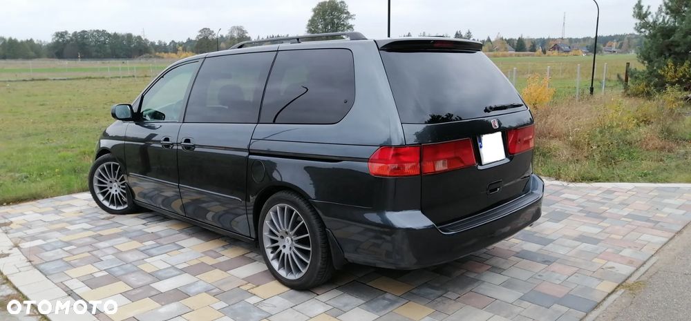 Honda Odyssey 2004 photo 4