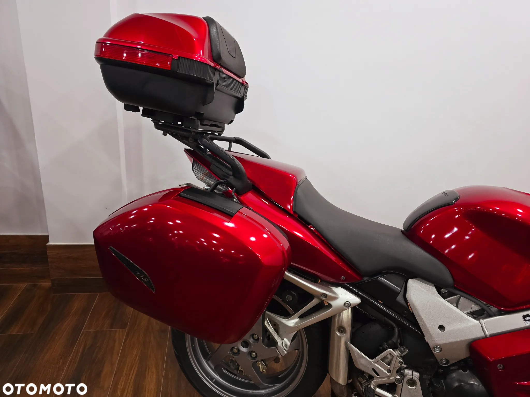 Honda VFR - 9