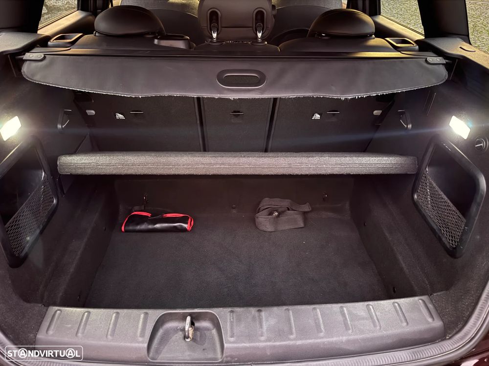 MINI Clubman Cooper D - 19