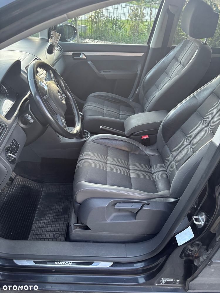 Volkswagen Touran 1.6 TDI DPF BlueMotion Technology MATCH - 10