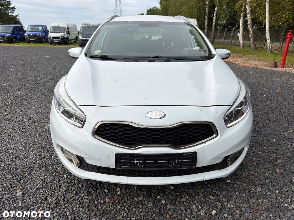 Kia Ceed 1.6 CRDi 128 Platinum Edition - 3
