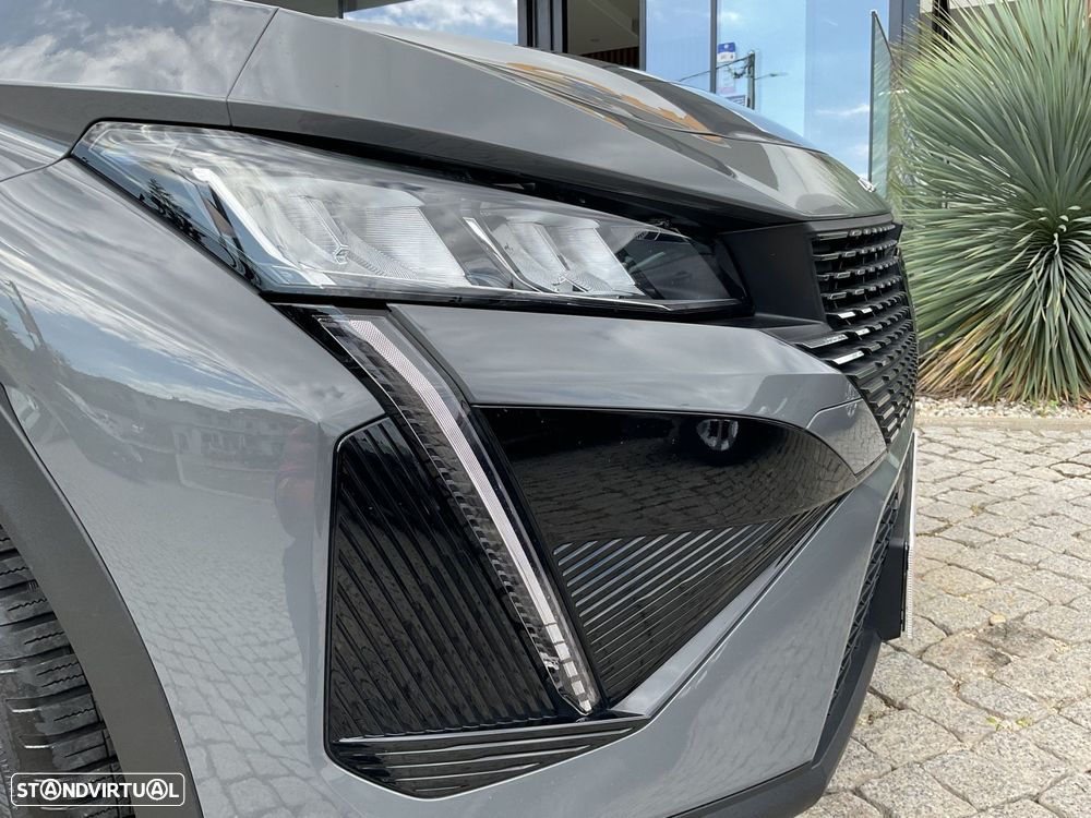 Peugeot 408 1.2 PureTech Allure EAT8 - 41