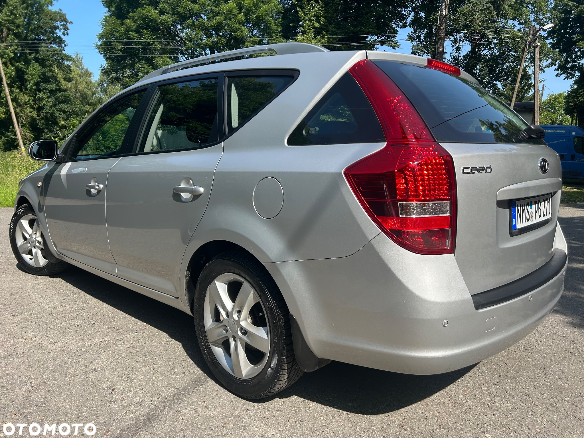 Kia Ceed 1.6 CVVT SW Dream-Team Edition - 34