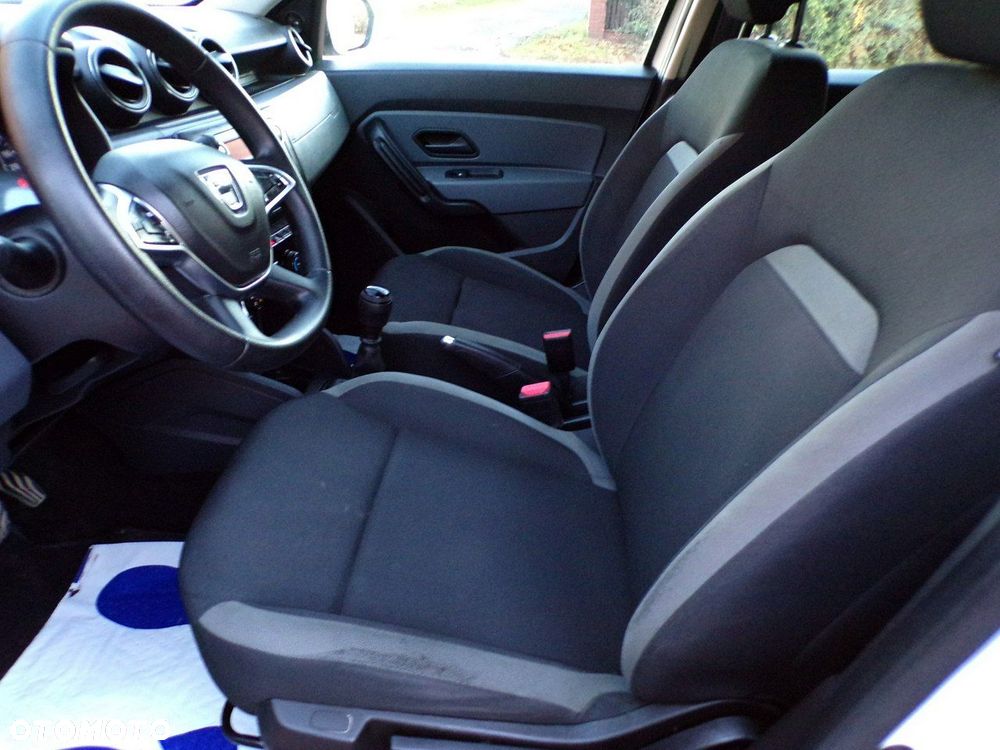 Dacia Duster 1.6 SCe Comfort - 18