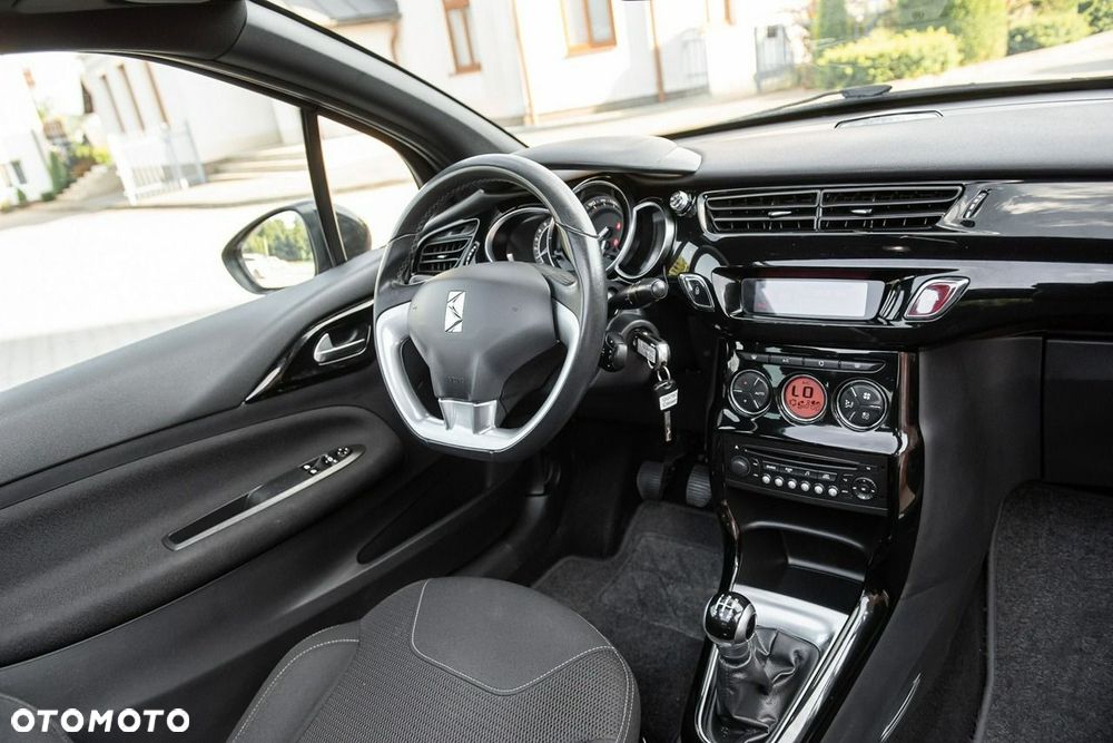 Citroën DS3 VTi 120 SoChic - 6