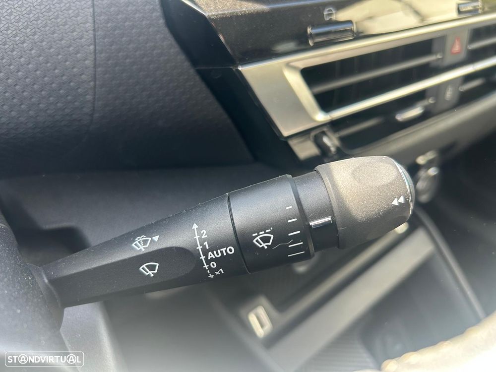 Citroën e-C4 50 kWh Shine - 11