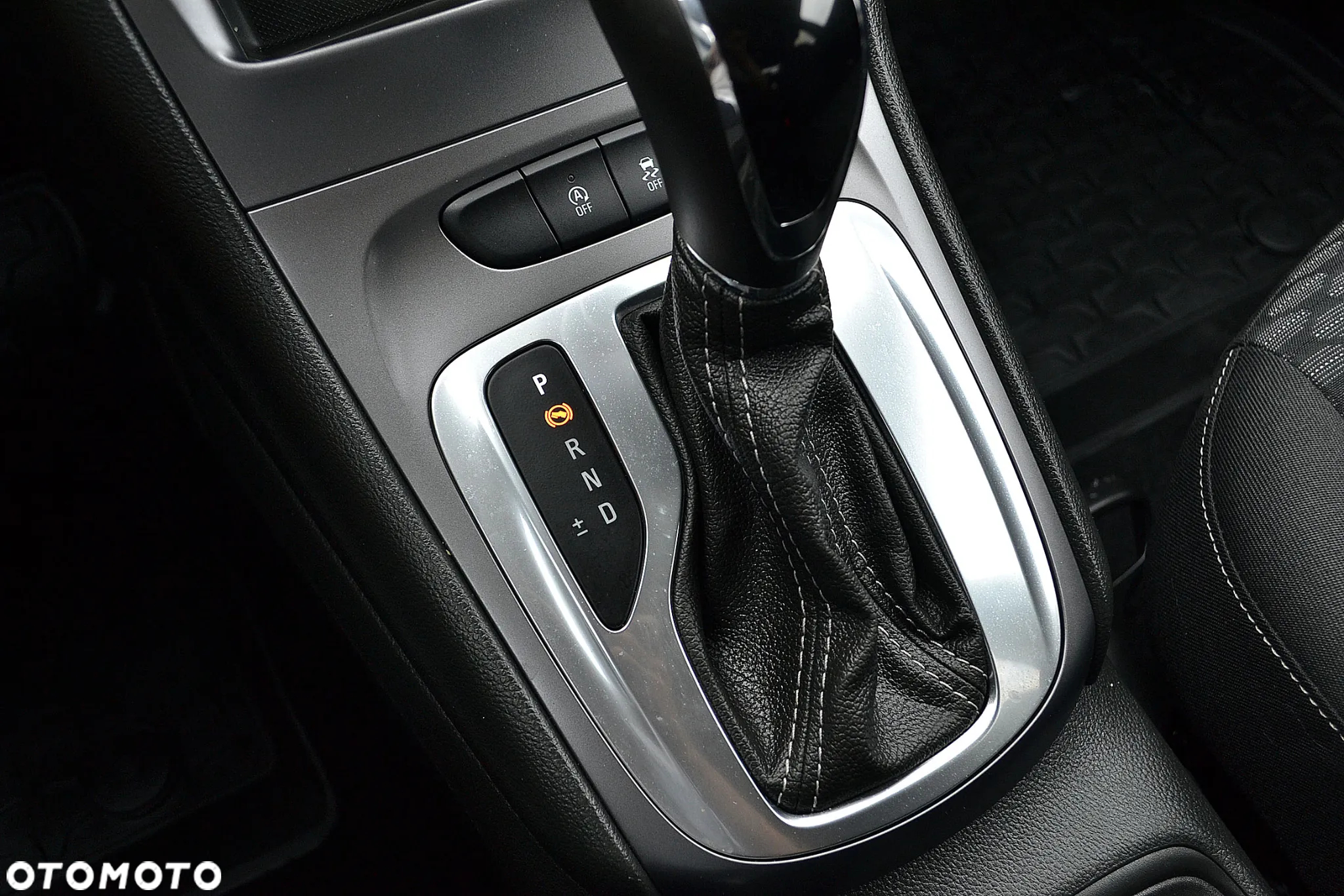 Opel Astra V 1.4 T 2020 S&S - 11