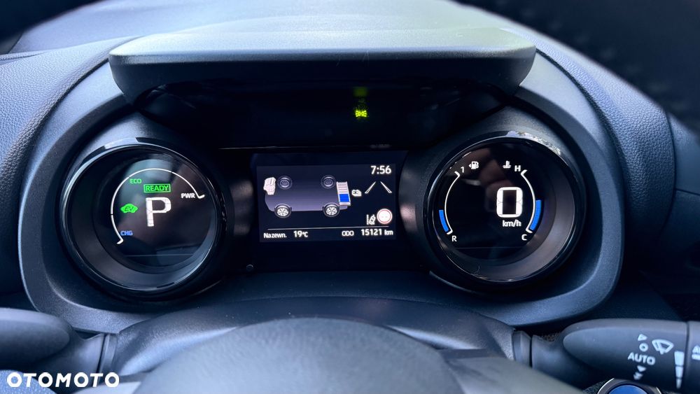 Toyota Yaris Hybrid 1.5 Selection Style - 16