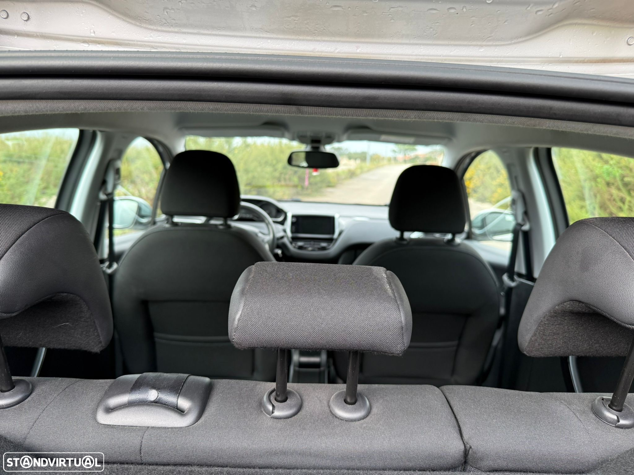 Peugeot 208 1.6 BlueHDi Style - 17
